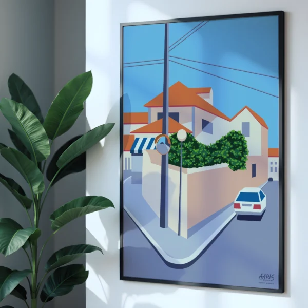Plakat af en rolig gade i Portugal med gadespejl og parkeret bil. Dansk design af Aaris Studio.